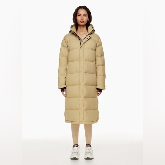 Aritzia Jackets & Blazers - Tna The Super Puff™ Long - cliMATTE™ Sz XS